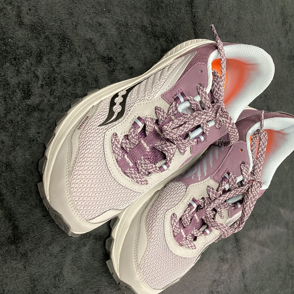Saucony